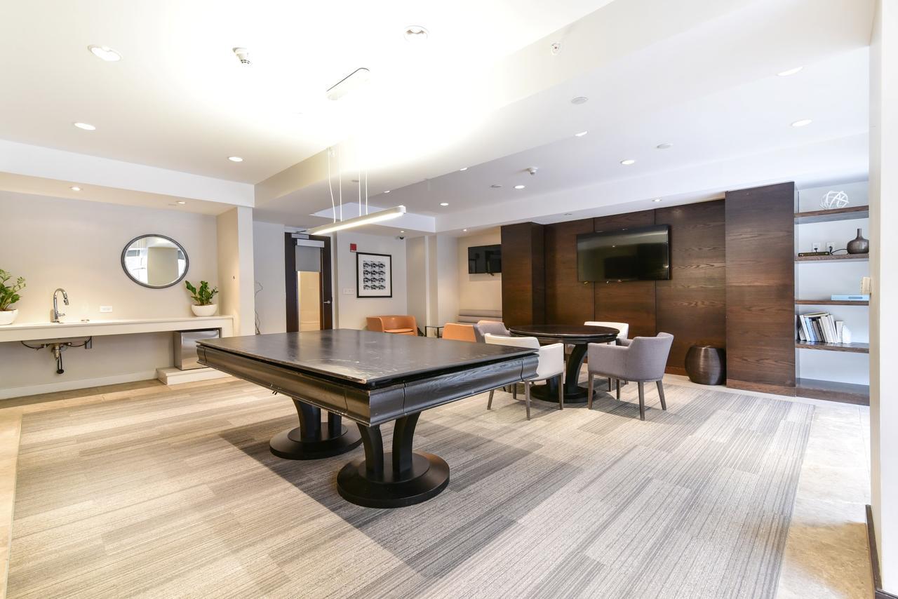 Global Luxury Suites At Kenmore Square Boston Bagian luar foto