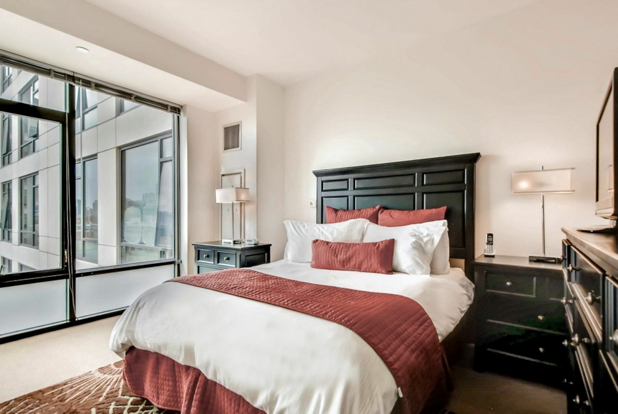 Global Luxury Suites At Kenmore Square Boston Bagian luar foto