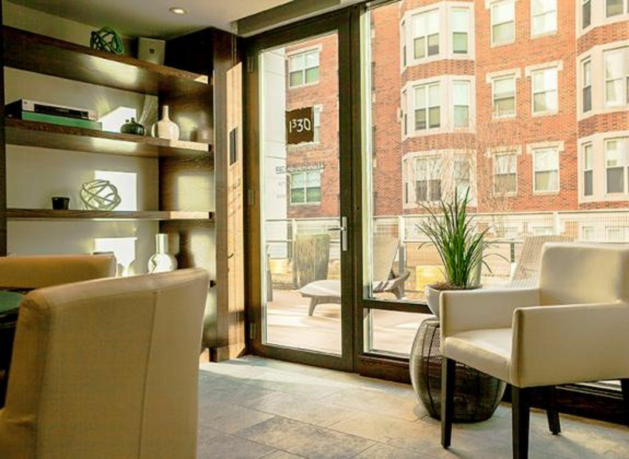 Global Luxury Suites At Kenmore Square Boston Bagian luar foto