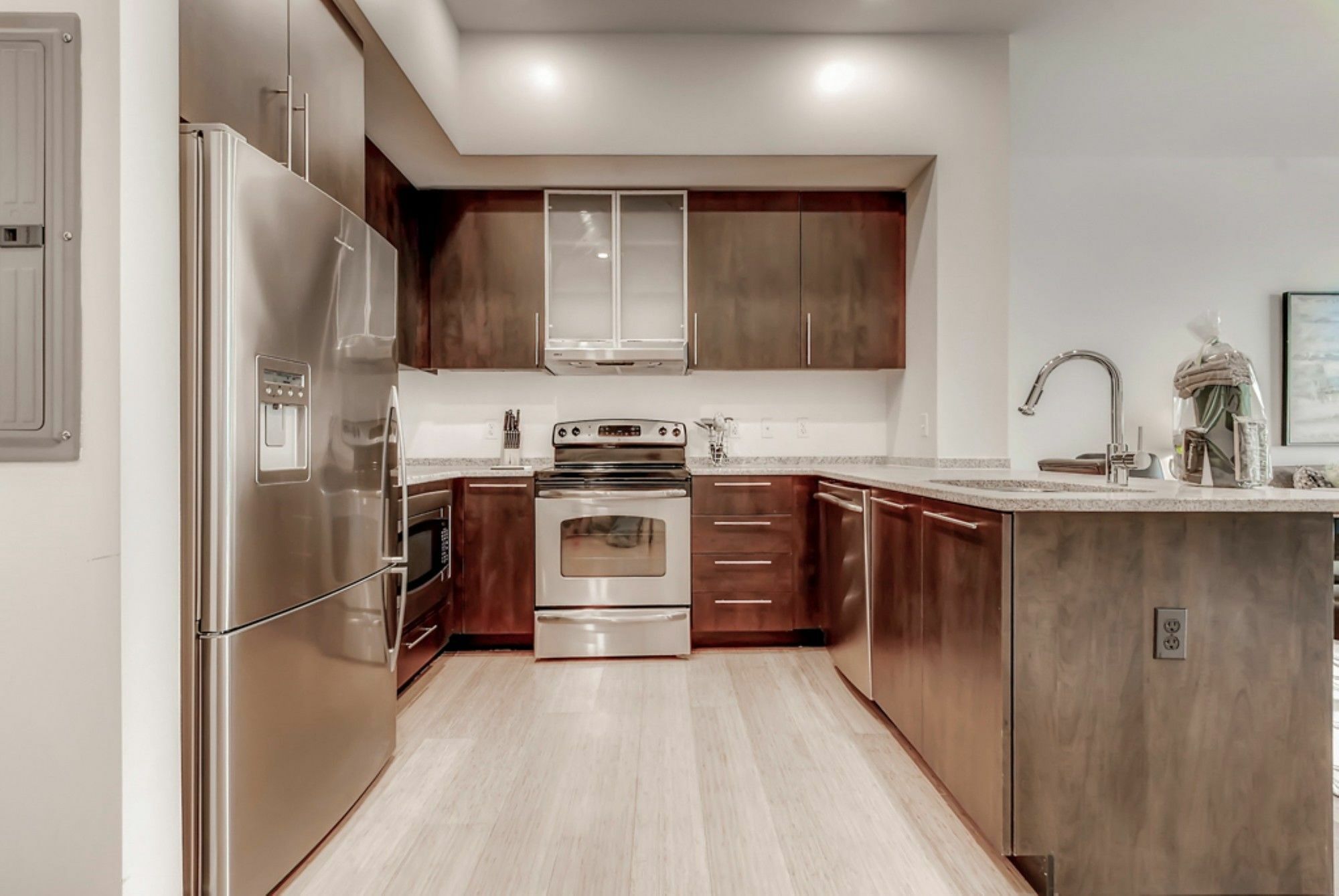 Global Luxury Suites At Kenmore Square Boston Bagian luar foto