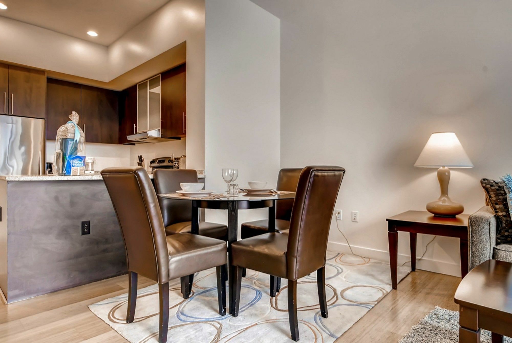 Global Luxury Suites At Kenmore Square Boston Bagian luar foto